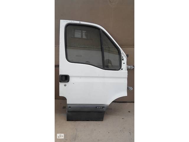 Б/у дверь передняя правая для Renault Master