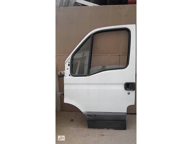 Дверь передняя левая для Renault Master б/у.