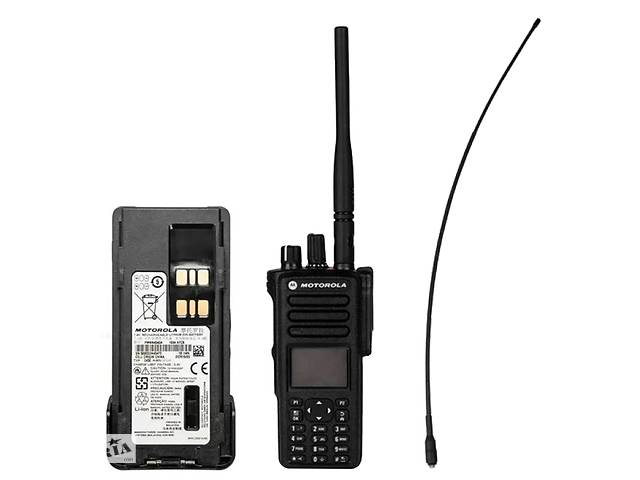 Комплект оригинальной цифровой радиостанции Motorola MotoTRBO DP4800e VHF AES-256 шифрование + 1 аккумулятор и 47см а...