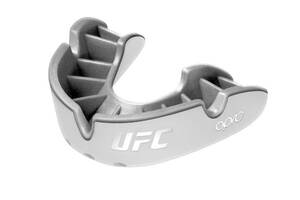 Капа OPRO Silver UFC взрослая 11+ White/Silver (ufc.102514003)