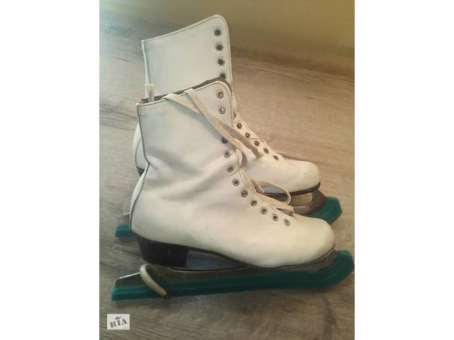 Коньки для фигурного катания женские 39 размер - Фото 1