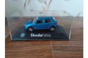 Машинка металлическая Skoda Fabia 1.43. Чехия.