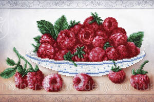 Набір для вишивання бісером 'Урожайність малини' натюрморт, ягода, малина часткова викладка 34х19.5 см