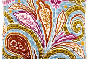 Набір для вишивання декоративної подушки Чарівниця Батик 40×40 см V-237