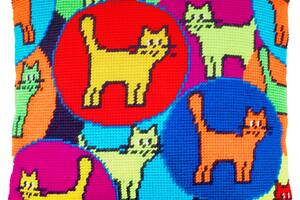 Набір для вишивання декоративної подушки Чарівниця Калейдоскоп котів 40×40 см V-245