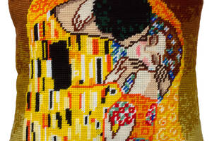 Набір для вишивання декоративної подушки Чарівниця Поцілунок Ґ. Клімт 40×40 см V-276