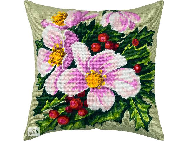 Набір для вишивання декоративної подушки Чарівниця Різдвяні квіти 40×40 см V-341