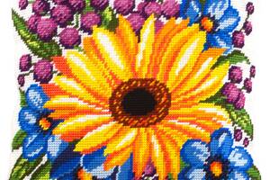 Набір для вишивання декоративної подушки Чарівниця Соняшник і квіти 40×40 см V-277