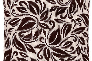 Набір для вишивання подушки хрестом Чорно біла Страмін із пряжею Zweigart напівхрест 40х40 см