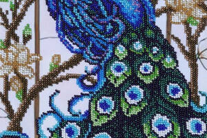 Набір для вишивки бісером 'Павич' сад, квіти, сакура, півонії, лоза часткова викладка, 42х20 см