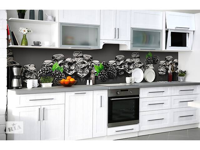 Наклейка на скинали Zatarga на кухню «Холодная ежевика» 650х2500 мм виниловая 3Д наклейка кухонный фартук самоклеящаяся