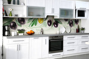 Наклейка на скинали Zatarga на кухню «Крупные маслины» 600х2500 мм виниловая 3Д наклейка кухонный фартук самоклеящаяся