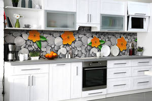 Наклейка на скинали Zatarga на кухню «Цветы на камнях» 600х2500 мм виниловая 3Д наклейка кухонный фартук самоклеящаяся