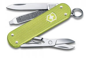 Нож Victorinox Classic SD Alox Colors Лайм (1049-Vx06221.241G)