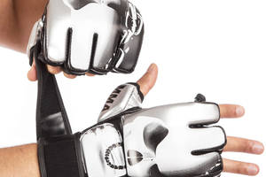Перчатки для смешанных единоборств MMA ZELART BO-1319 L Черный-Белый