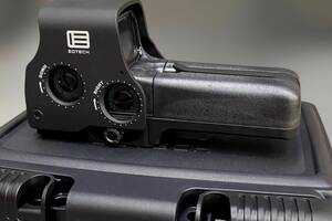 Прицел коллиматорный EOTech 518 (518.A65), круг 65 МОА с точкой в 1 МОА, голографичный, от батарей AA Купи уже