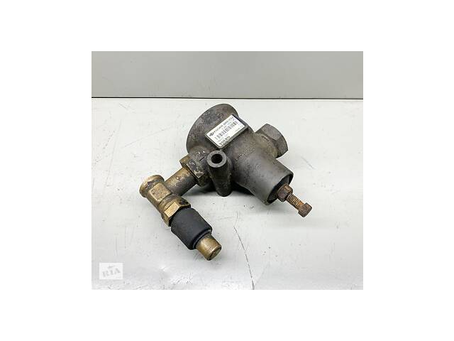 Клапан ограничения давления Volvo 1606720 / Knorr-Bremse 0481009040 / Bosch 1485110195