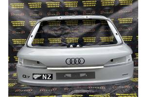 Кляпа AUDI Q7 4M LIFT 2019- 4M0827446A кришка багажника в наявності