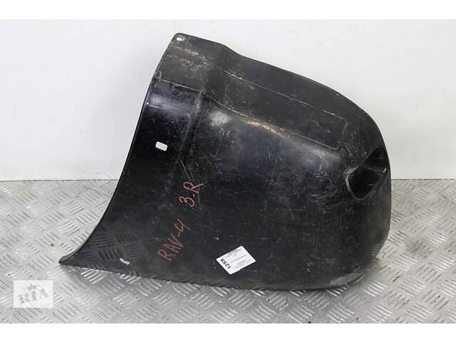 Клык бампера прав зад Toyota RAV-4 II 2000-2005 5215042280 (1259)