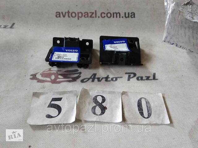 KN0580 30657220 кронштейн спойлера бампера зад Volvo XC60 11-18 26-04-02