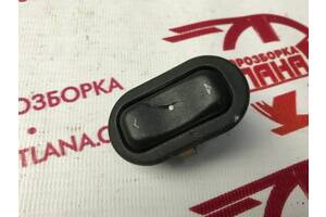 Кнопка склопідйомника правих дверей Opel Combo 2001-2011 24409207