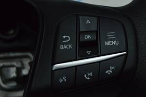 Кнопки управления (на руле) прав Ford Escape MK4 20- LB5Z-9C888-C