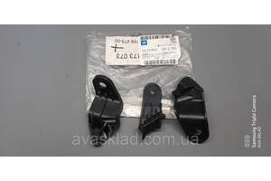 Комплект кронштейнов фары оригинал не комплект GM 93173073 +