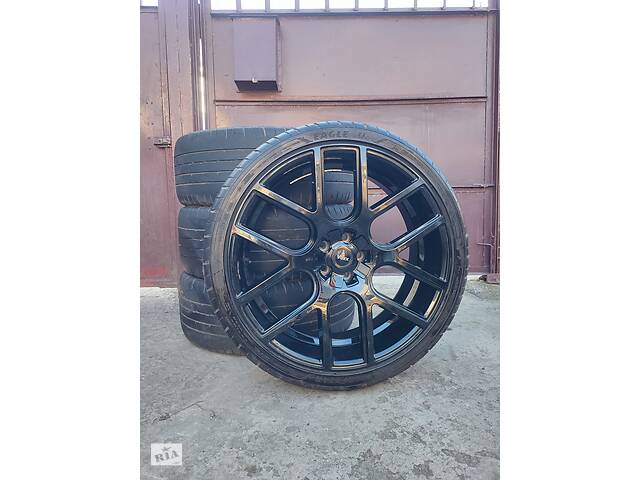 Комплект тюнинг диски 22-дюйма VÖXX и резина Goodyear 265/35 r22