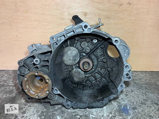 Коробка Передач Механіка VW Golf 5 2.0 TDI: КПП в Луцьку на ZAPCHASTI.RIA