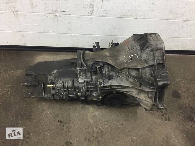 Коробка передач МКПП механическая 012301103M Audi A4 B5 (1.6 AHL)