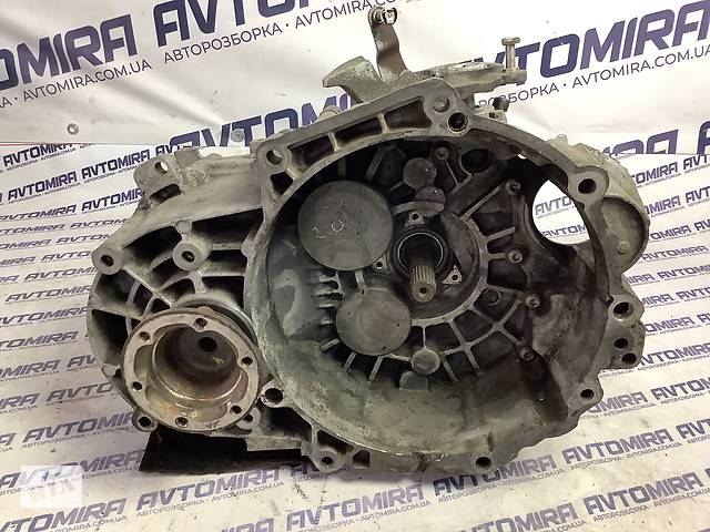 Коробка перемикання передач MКПП 6-ступ Volkswagen Passat B7 2.0 TDI 2010-2014 02Q300041Q