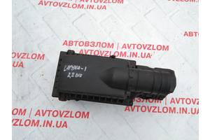 Корпус повітряного фільтра для Renault Laguna 2.2d 7700865256F, 7700867575