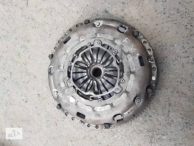 Кошик зчеплення Диск зчеплення LUK 3S717540H2A/324030410 Ford Mondeo MK3 Ford Mondeo 3