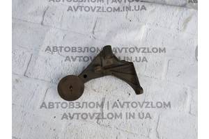 Кронштейн двигуна Alfa Romeo 156 1.8 i 7770915