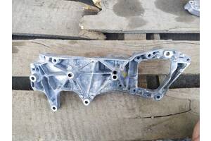 Кронштейн генератора 2,2 CRDI Land Rover Range Rover Evoque 12-