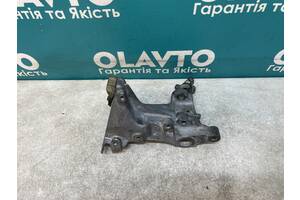 Кронштейн генератора Peugeot 407 2004-2010. 308 2007-2011. 307 2001-2005. Citroen C4 2004-2010. Ford Fiesta. 1.6 HDI.