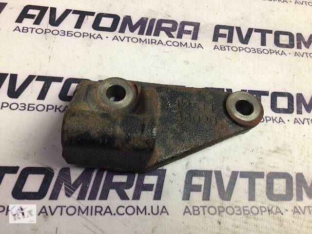 Кронштейн генератора Toyota Corolla 1.4 D-4D 2012-2018 1251133020