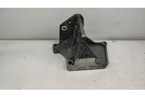 Кронштейн клапана EGR 8200678969 для Nissan/ Opel/ Renault