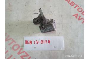 Кронштейн клапана EGR для Volkswagen Passat B5 2.0i 1997-2005 06B131817H