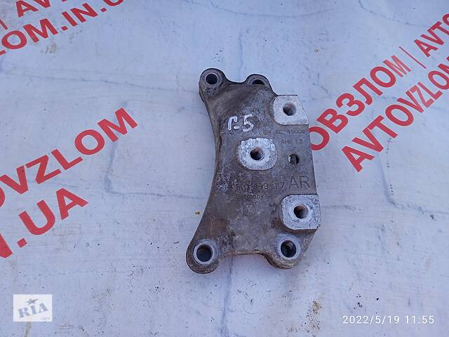 Кронштейн коробки для Volkswagen Golf V 1.4tsi 2004-2009 1K0199117AR