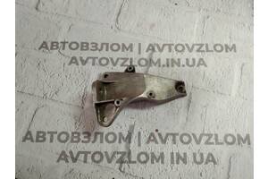 Кронштейн КПП для Audi A4 B5 1.9tdi 8D0399114AJ