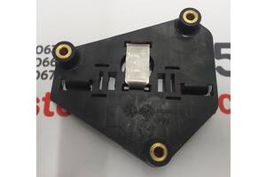 3 Кронштейн мотора привода люка левый Tesla model S, model S REST 1003242-00-A