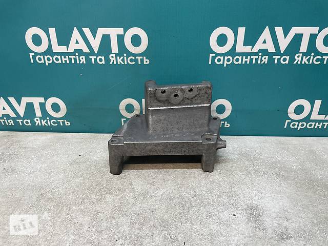 Кронштейн опоры двигателя Opel Corsa 2003-2009. Meriva 2003-2010. Tigra 2004-2009. Astra H 2004-2010. 1.3 CDTI.