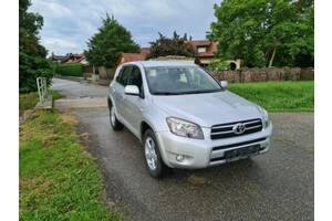 Крыло переднее левое для Toyota Rav 4 2006-2009