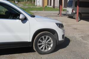 Крыло переднее правое для Volkswagen Tiguan 2011-2016 LB9A