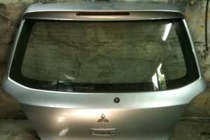 Кришка багажн.в зборі зі склом Mitsubishi Outlander (CU) 2001-2008 MITSUBISHI MR954463
