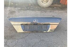 Крышка багажника Mercedes W202