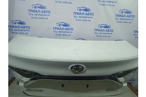 Крышка багажника Toyota Camry 55 2014 (б/у)