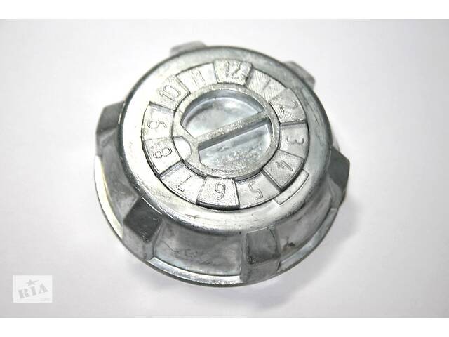 21011103010 Крышка бензобака 2101 кодовая силуминовая (в пакете ...