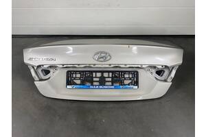 Кришка крышка багажника Hyundai Sonata YF 2010-2014р. 69200-3Q000 / 692003Q000